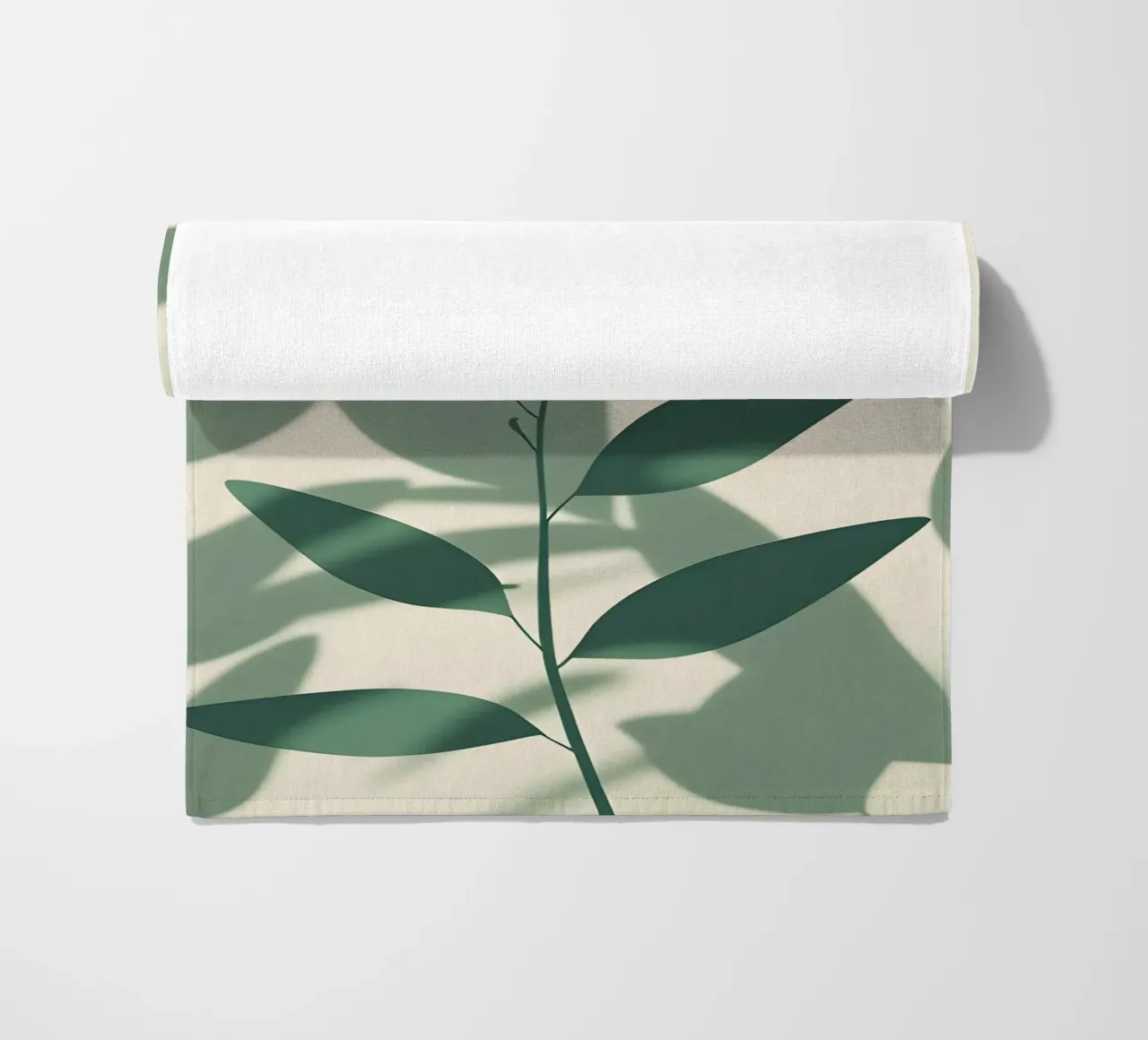 Botanische schaduwen strandhanddoek van Botanical Gallery