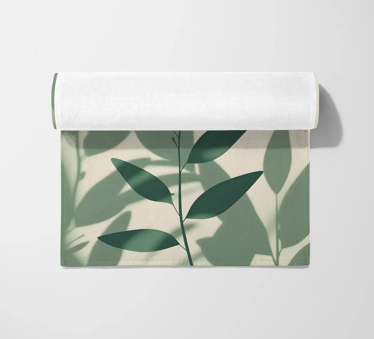 Botanische schaduwen strandhanddoek van Botanical Gallery