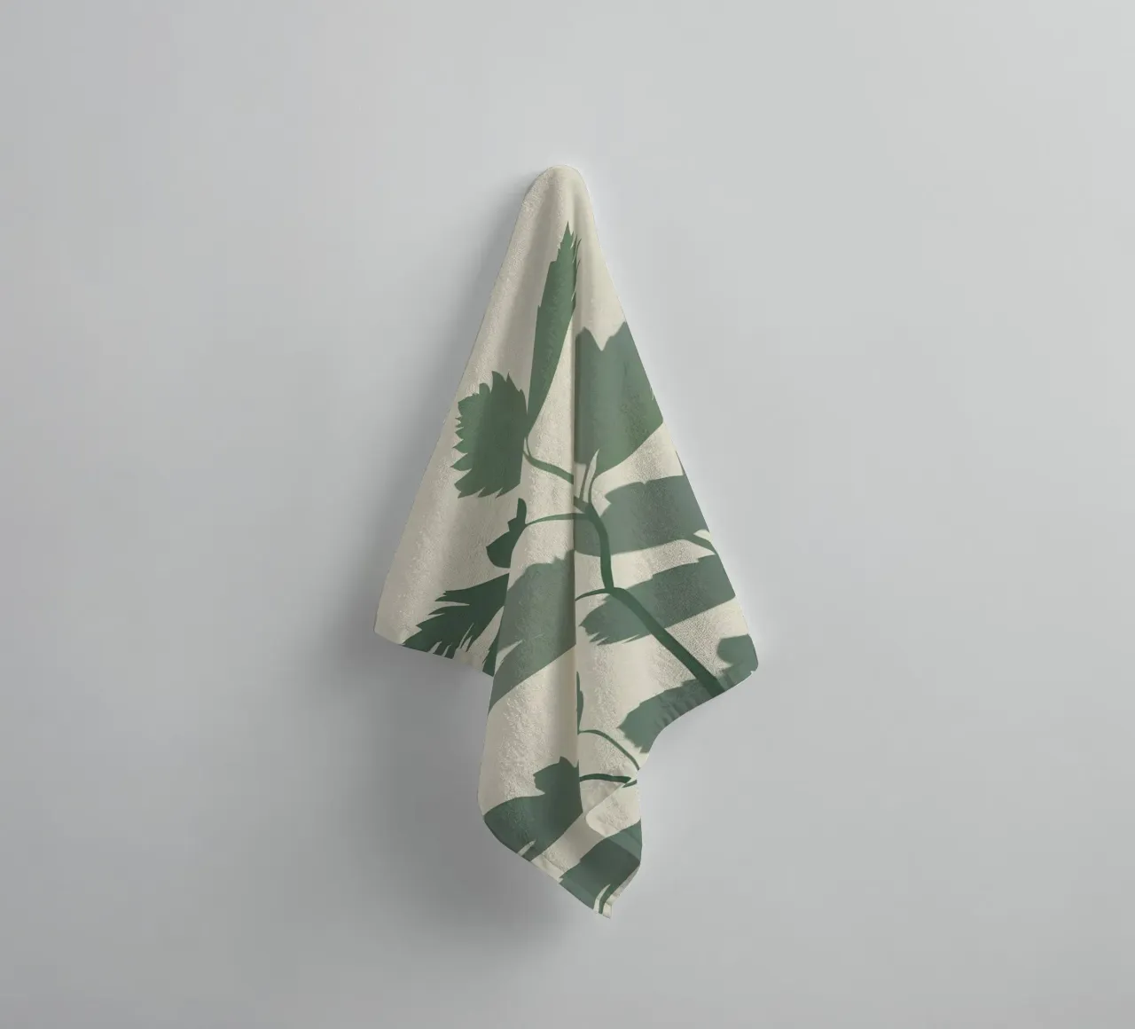Botanische schaduwen badhanddoek van Botanical Gallery