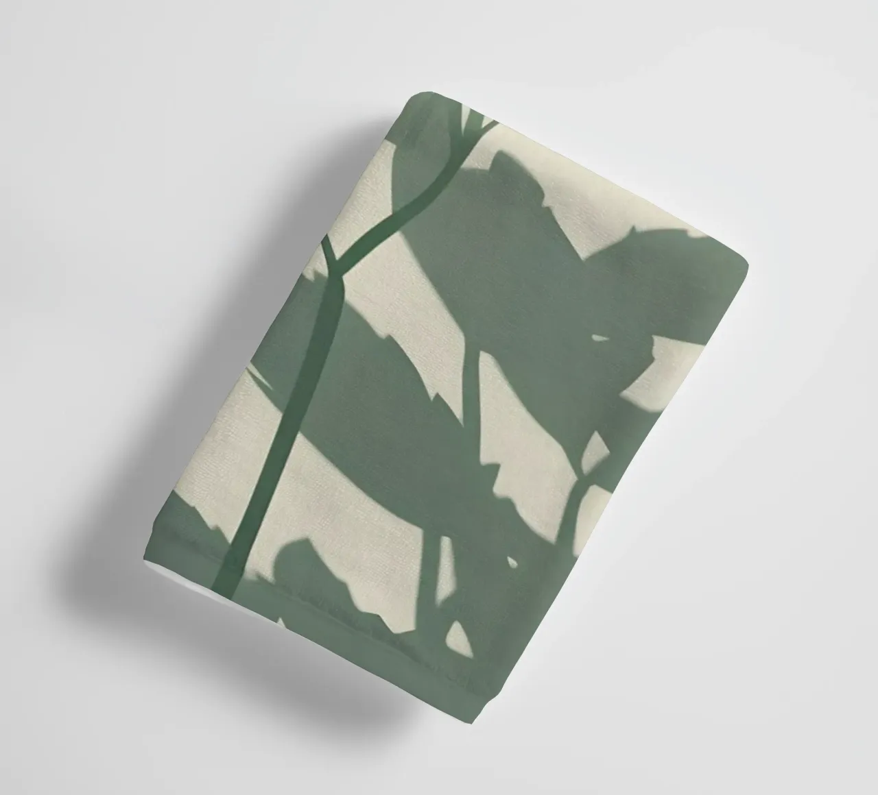 Botanische schaduwen badhanddoek van Botanical Gallery