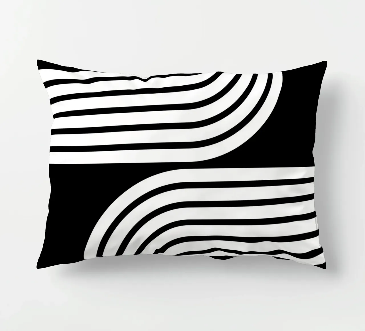 Archi geometrici minimalisti in grassetto | Bianco su nero cuscino da Beauty in Simplicity