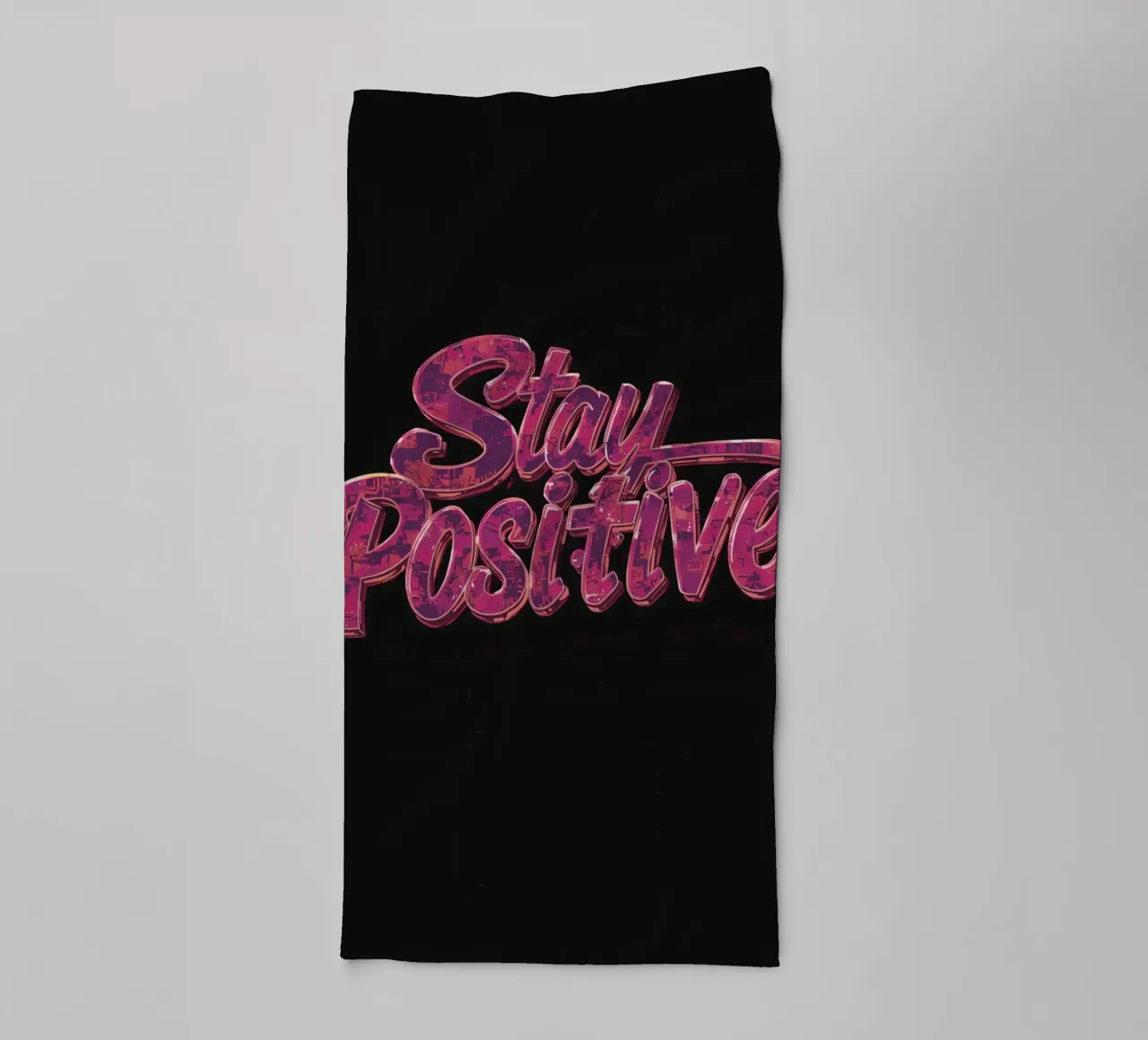 "Positiv bleiben" Glänzend strukturierter Text auf Schwarz Handtuch von DesignDoodle