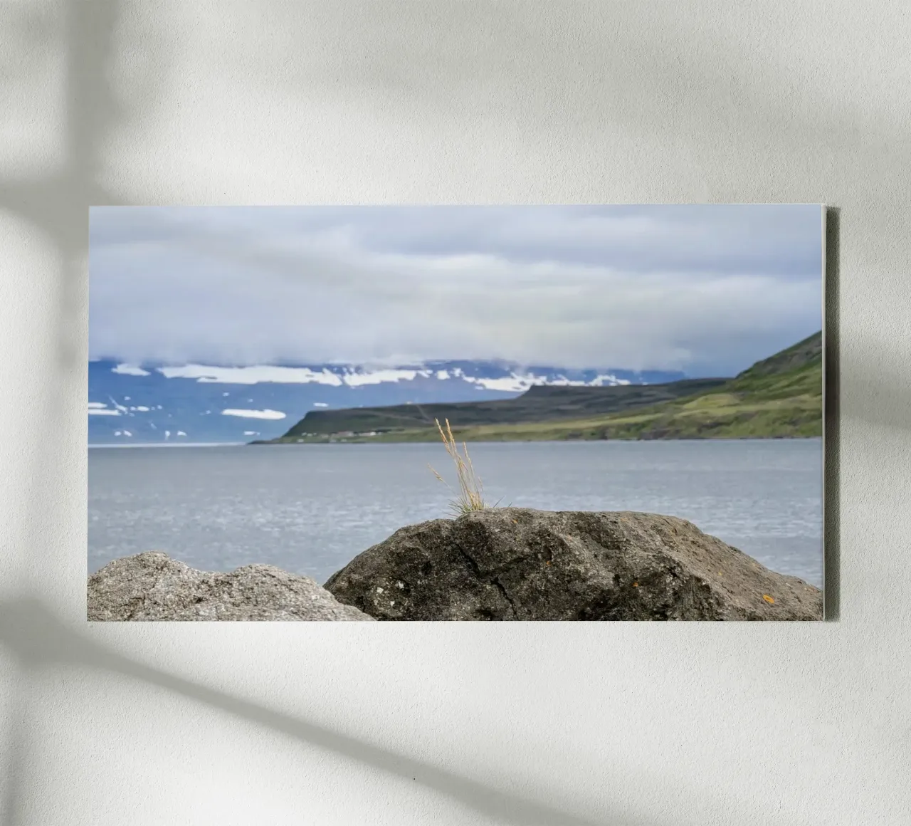 Isafjördur-IJsland, motief 3 canvas met Baklijst van ZAMART - Fotografie