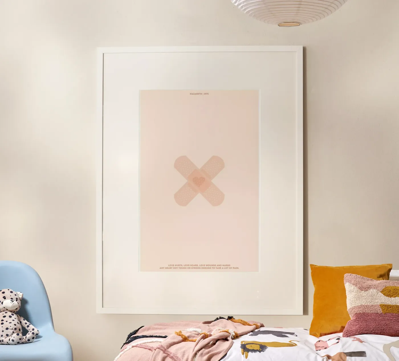 Love Hurts poster da Rahma Projekt
