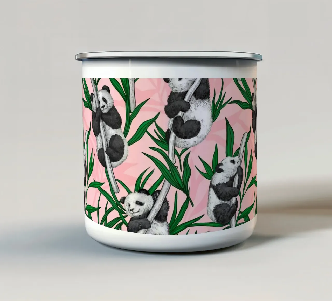 Cuccioli di panda tazza in smalto da Painted Nature