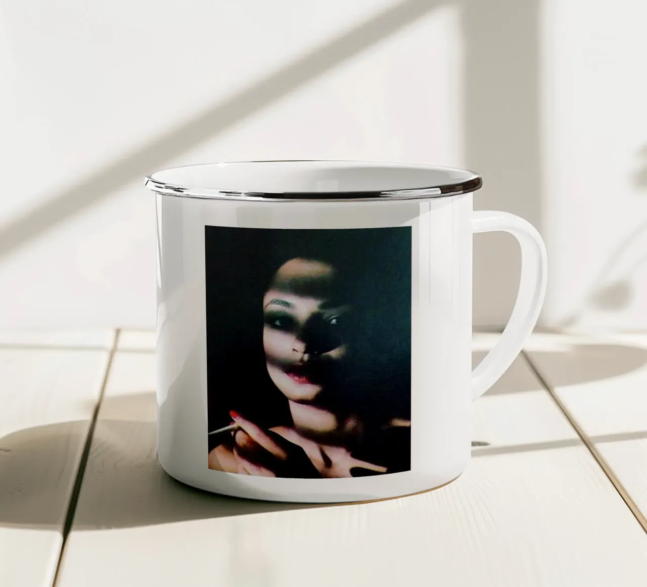 Sade Adu - Amore Sade tazza in smalto da eliouxence