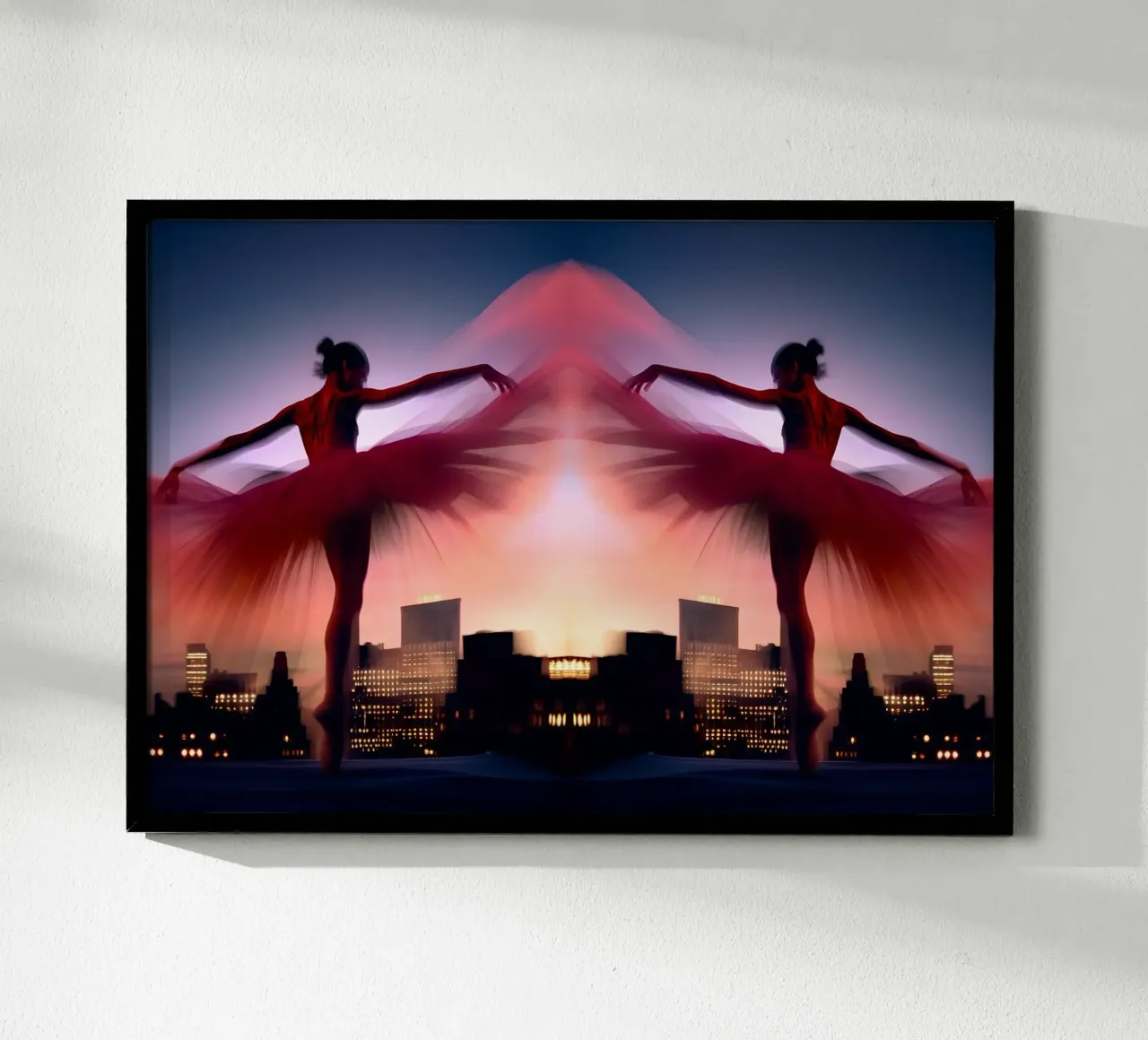 La Danseuse en Reflet poster con telaio in legno da ICONICA Art Studio