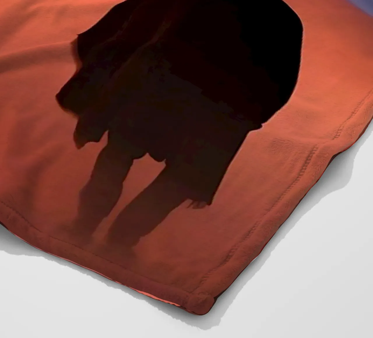 Seul face au Vent coperta in pile da ICONICA Art Studio