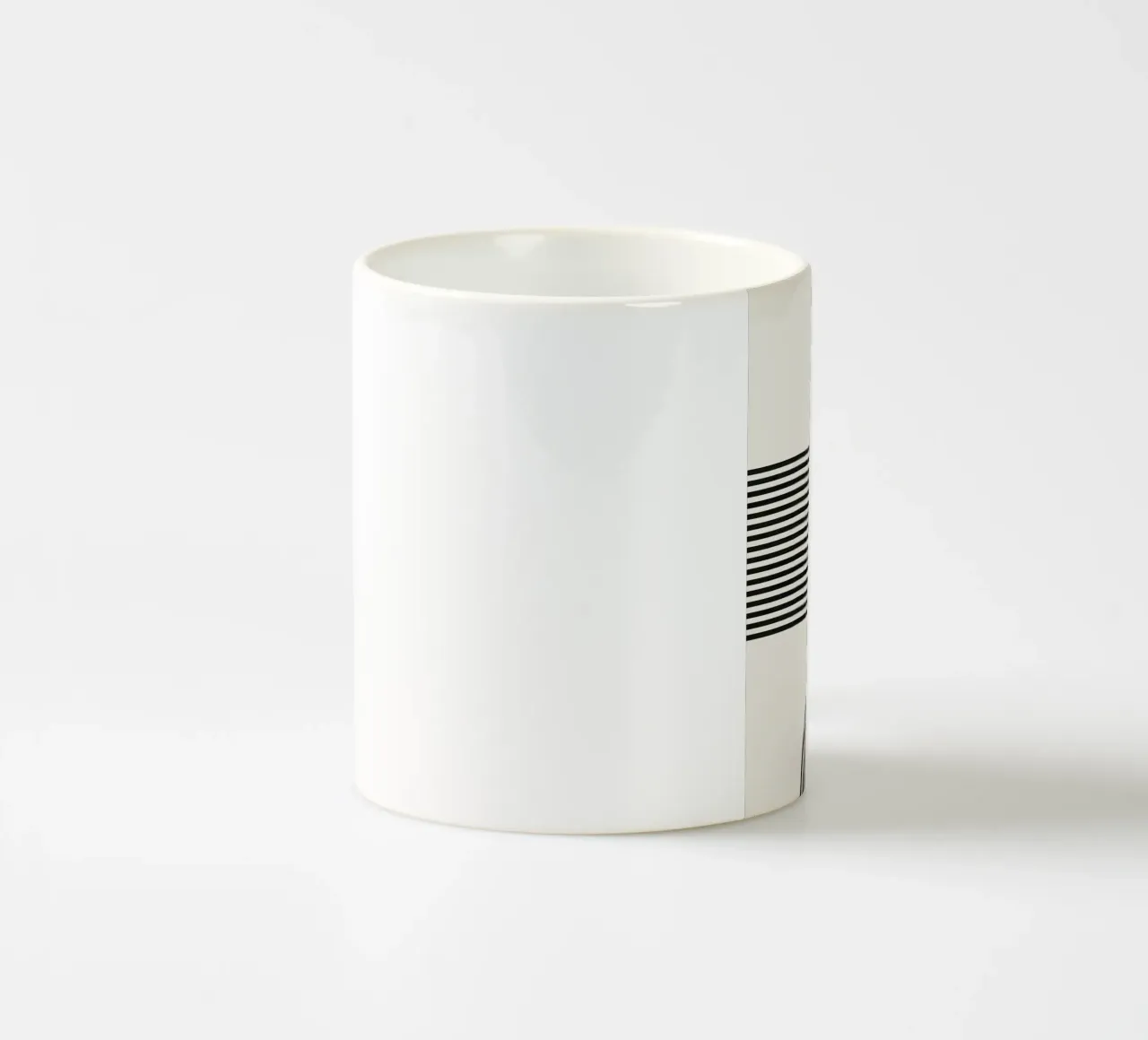 Astratto e geometrico tazza in ceramica da Maria Lang
