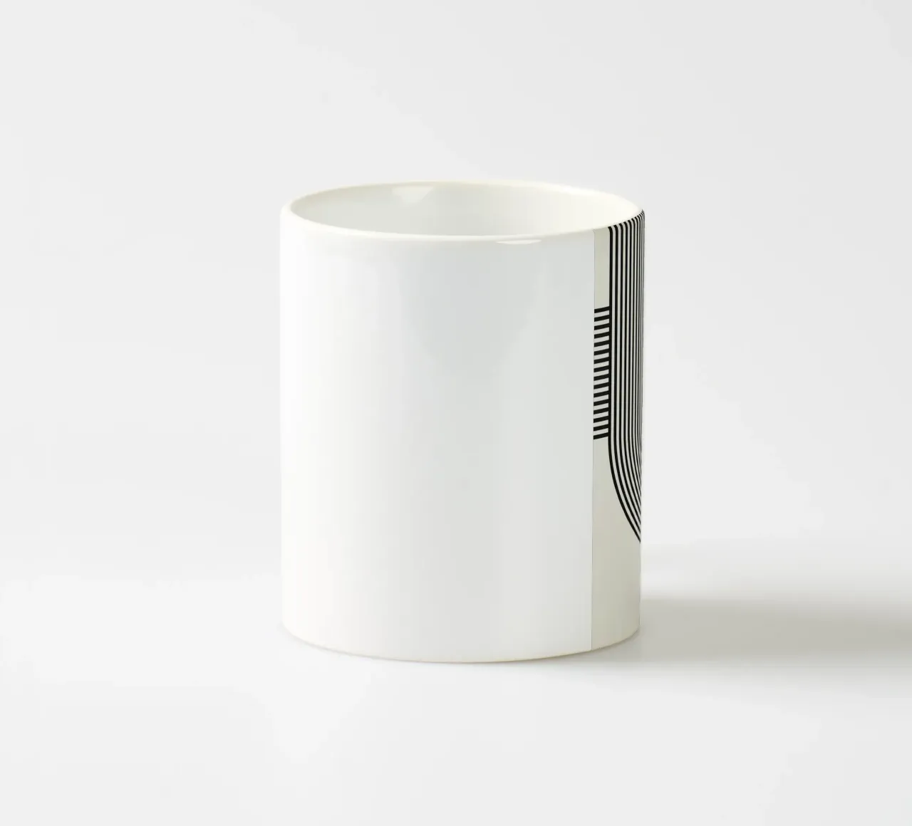Astratto e geometrico tazza in ceramica da Maria Lang