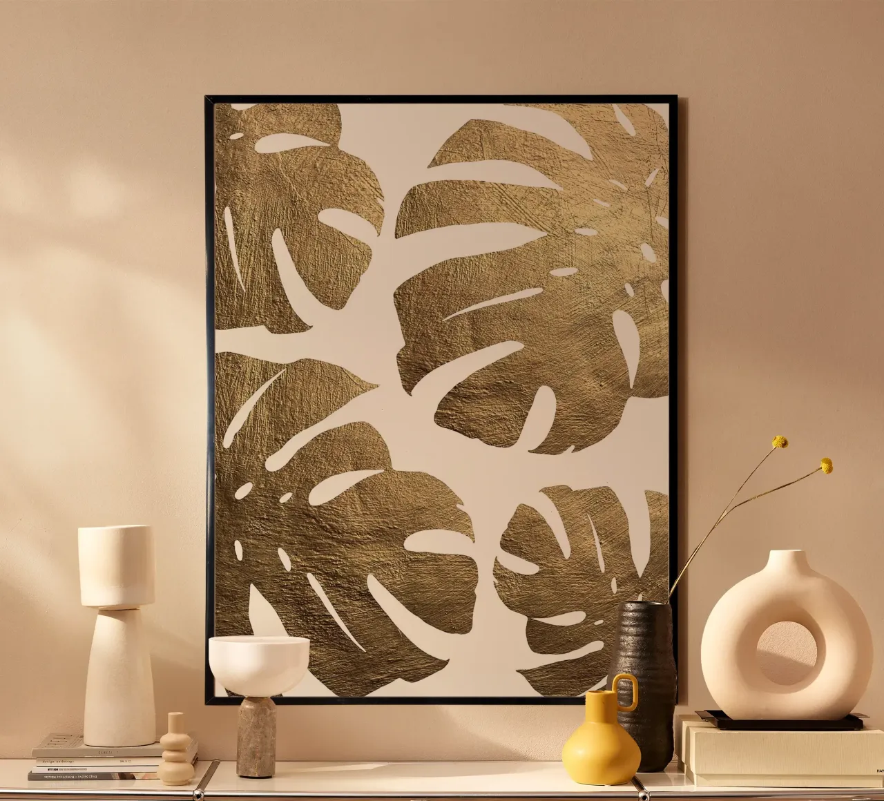 Foglia d'oro poster con telaio in legno da Maria Lang
