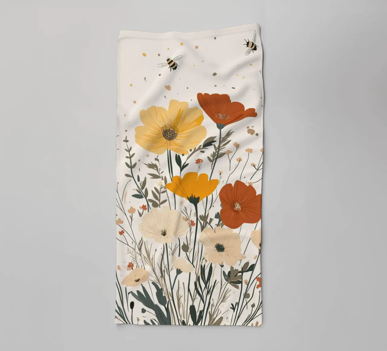 Fiori selvatici e api estive asciugamano da bagno da pixelbull - medieval art and more