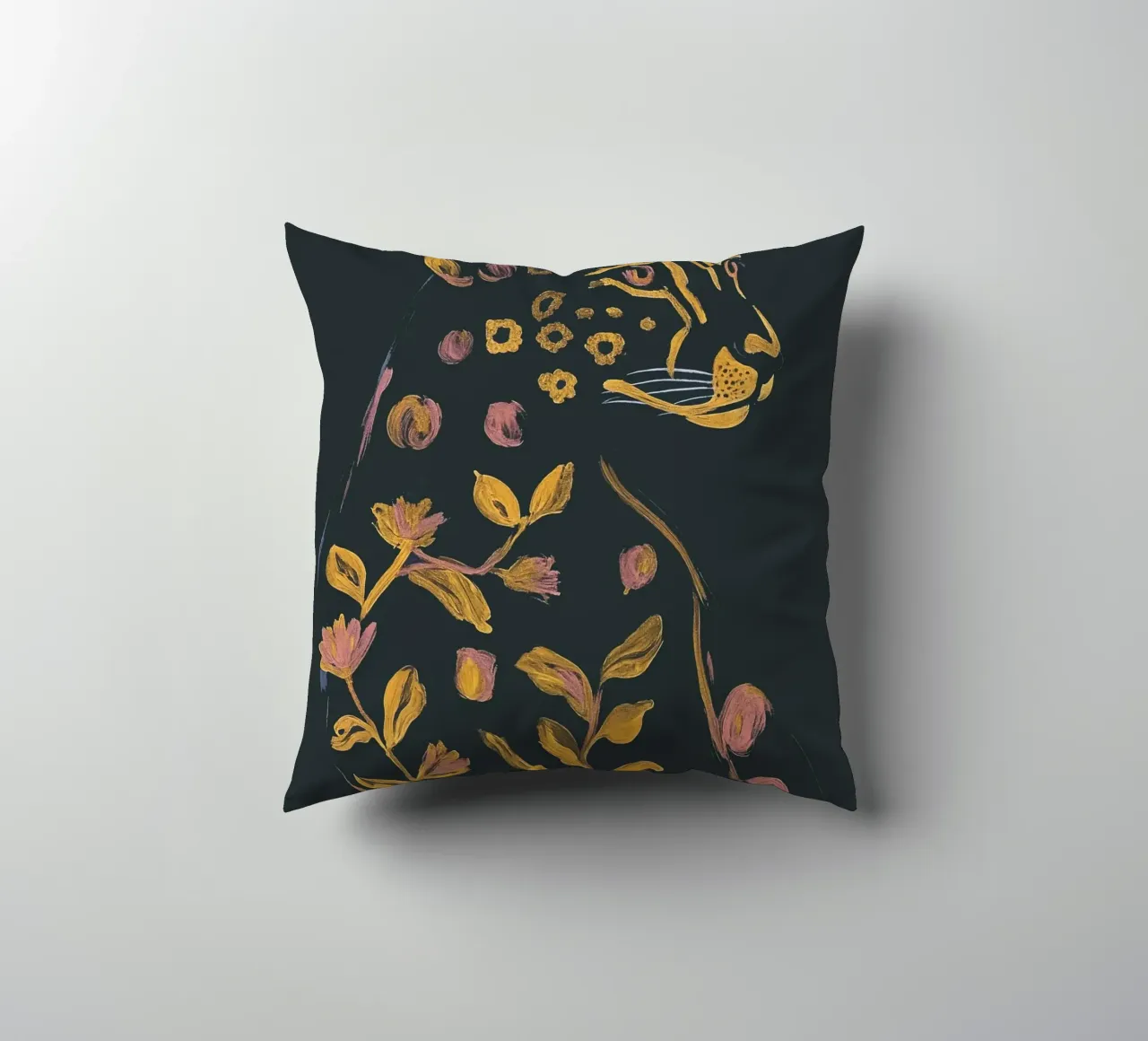 Ghepardo floreale cuscino da ThingDesign