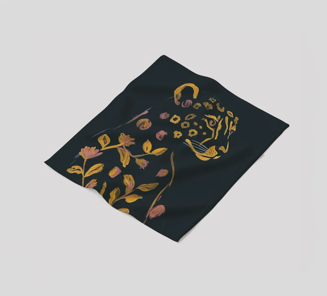 Ghepardo floreale coperta in pile da ThingDesign