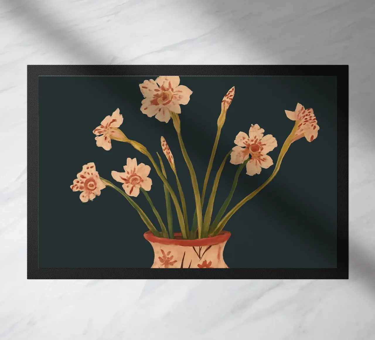 Fiori di colore rosa in un vaso dipinto zerbino da ThingDesign