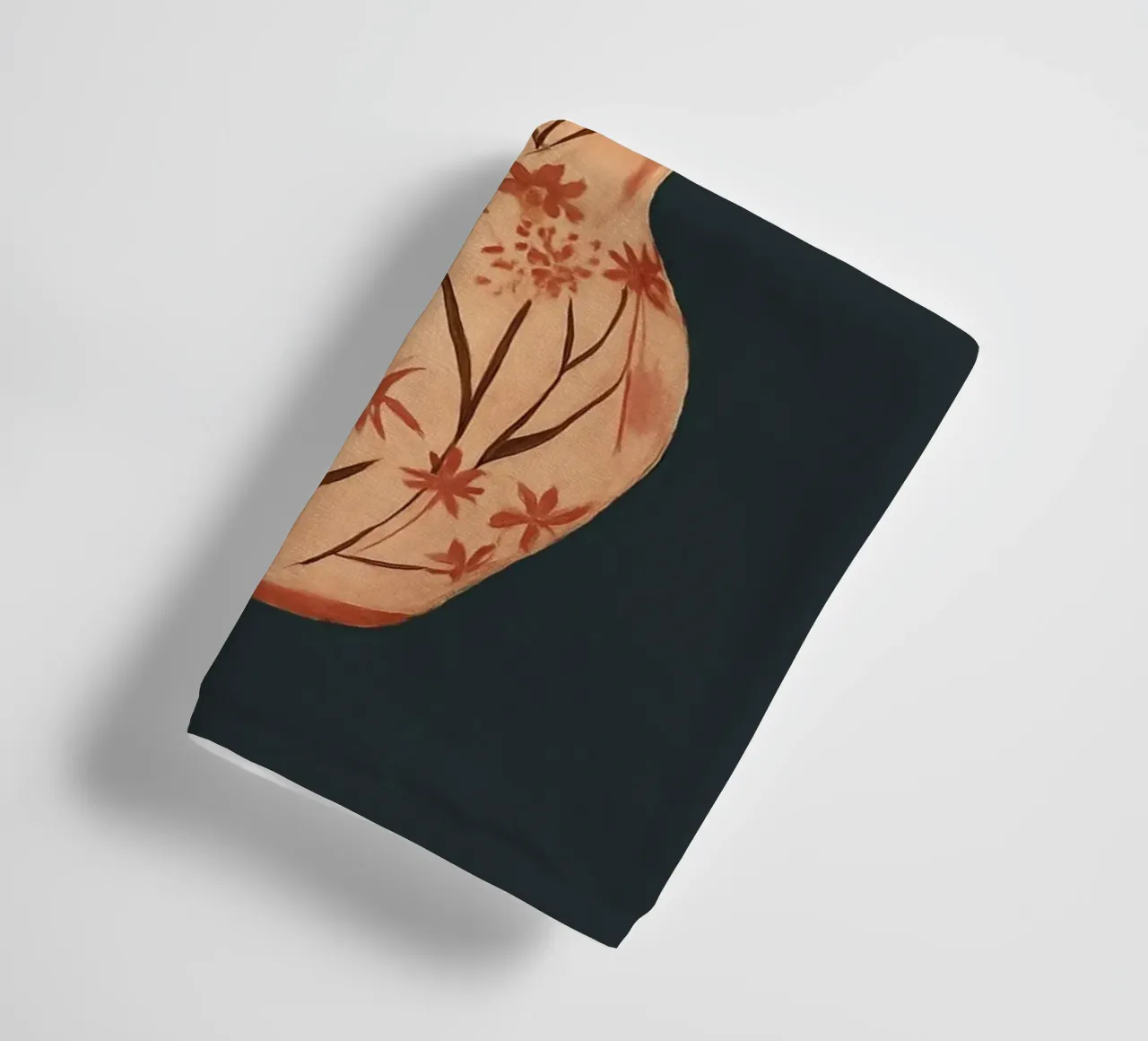 Fiori di colore rosa in un vaso dipinto asciugamano da bagno da ThingDesign