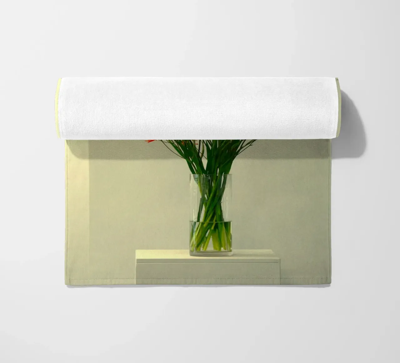 single vase in light telo mare da mip of map