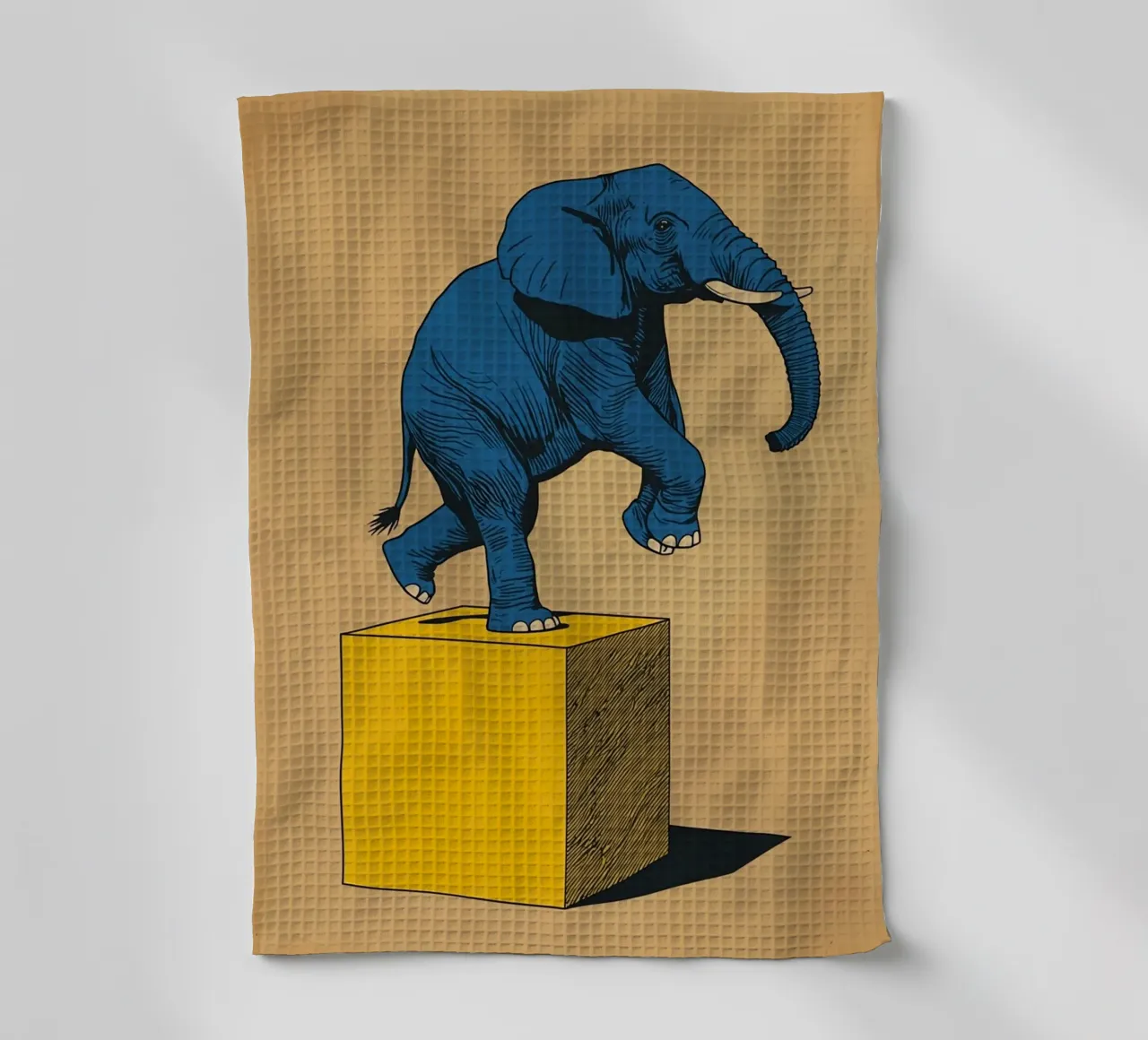 Eléphant bleu en équilibre sur un cube jaune torchon de DesignDoodle