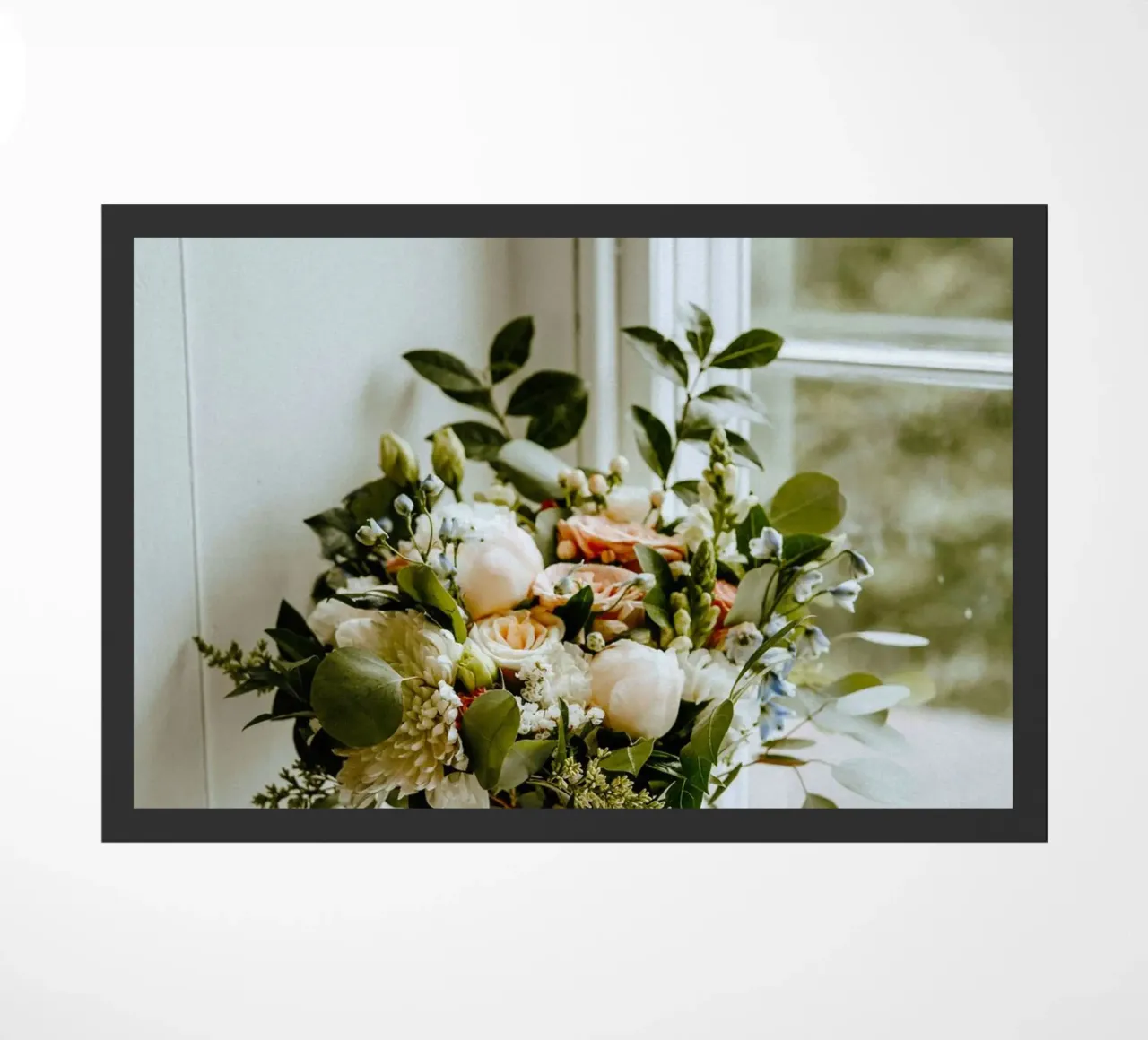 vase on window zerbino da space words