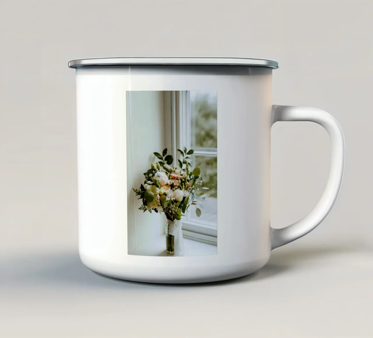 vase on window tazza in smalto da space words