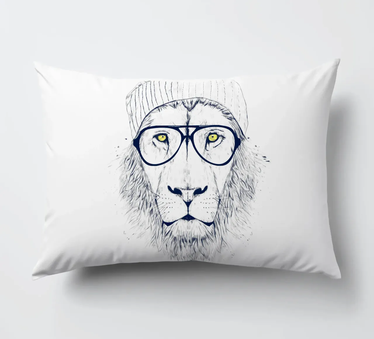 Cool lion cuscino da Balazs Solti