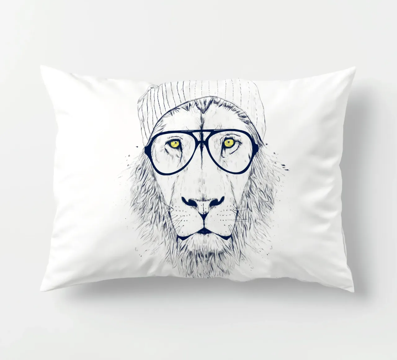 Cool lion cuscino da Balazs Solti