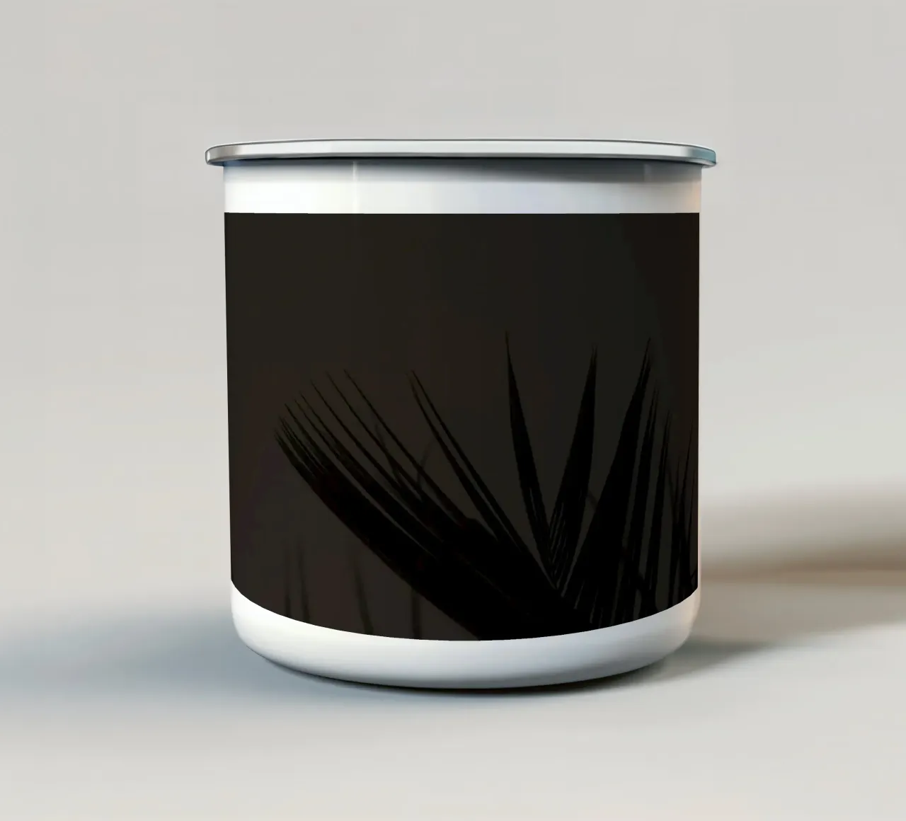 foglia di palma fogliame tropicale tazza in smalto da Earthly Visions