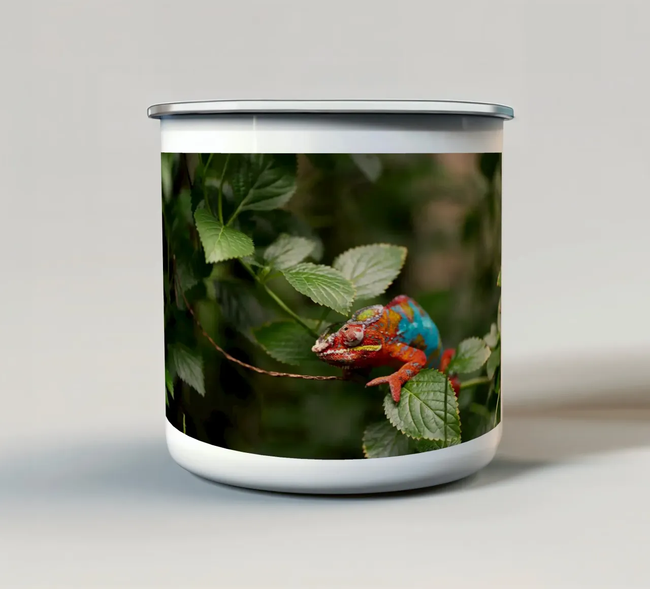 rana rossa tazza in smalto da Earthly Visions