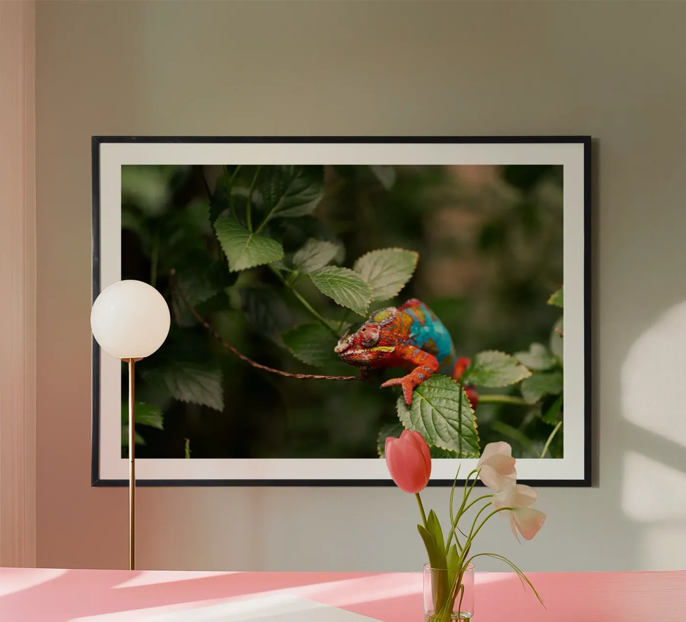 red frog poster de Earthly Visions