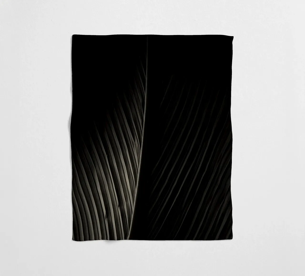 Palmenblatt Fleecedecke von Earthly Visions