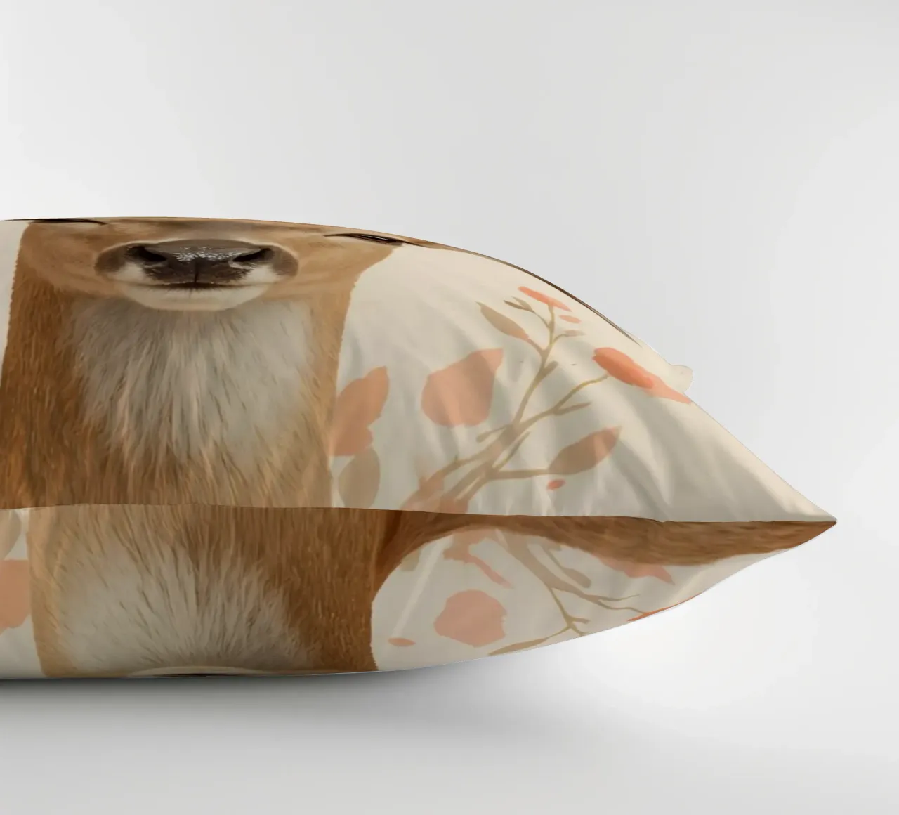 Testa di cervo con corna floreali cuscino da DesignDoodle