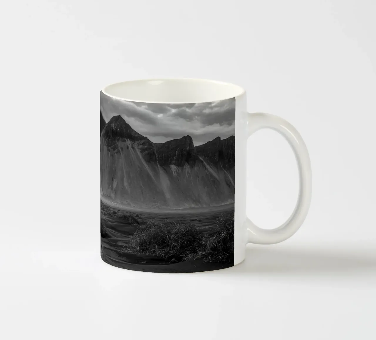 Spiaggia di Stokksnes 2 tazza in ceramica da thetraveller