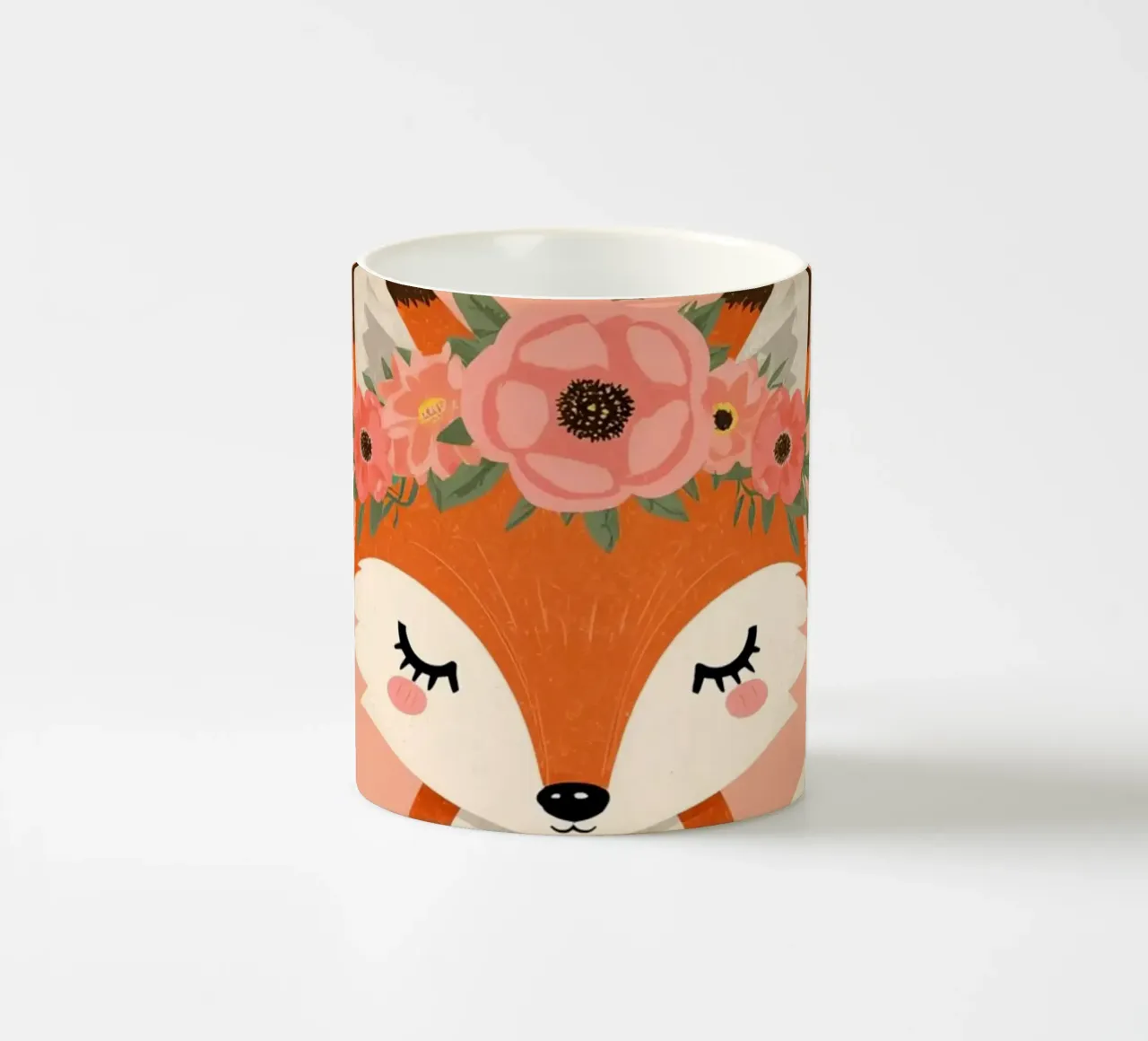 Volpe felice con corona floreale tazza in ceramica da DesignDoodle