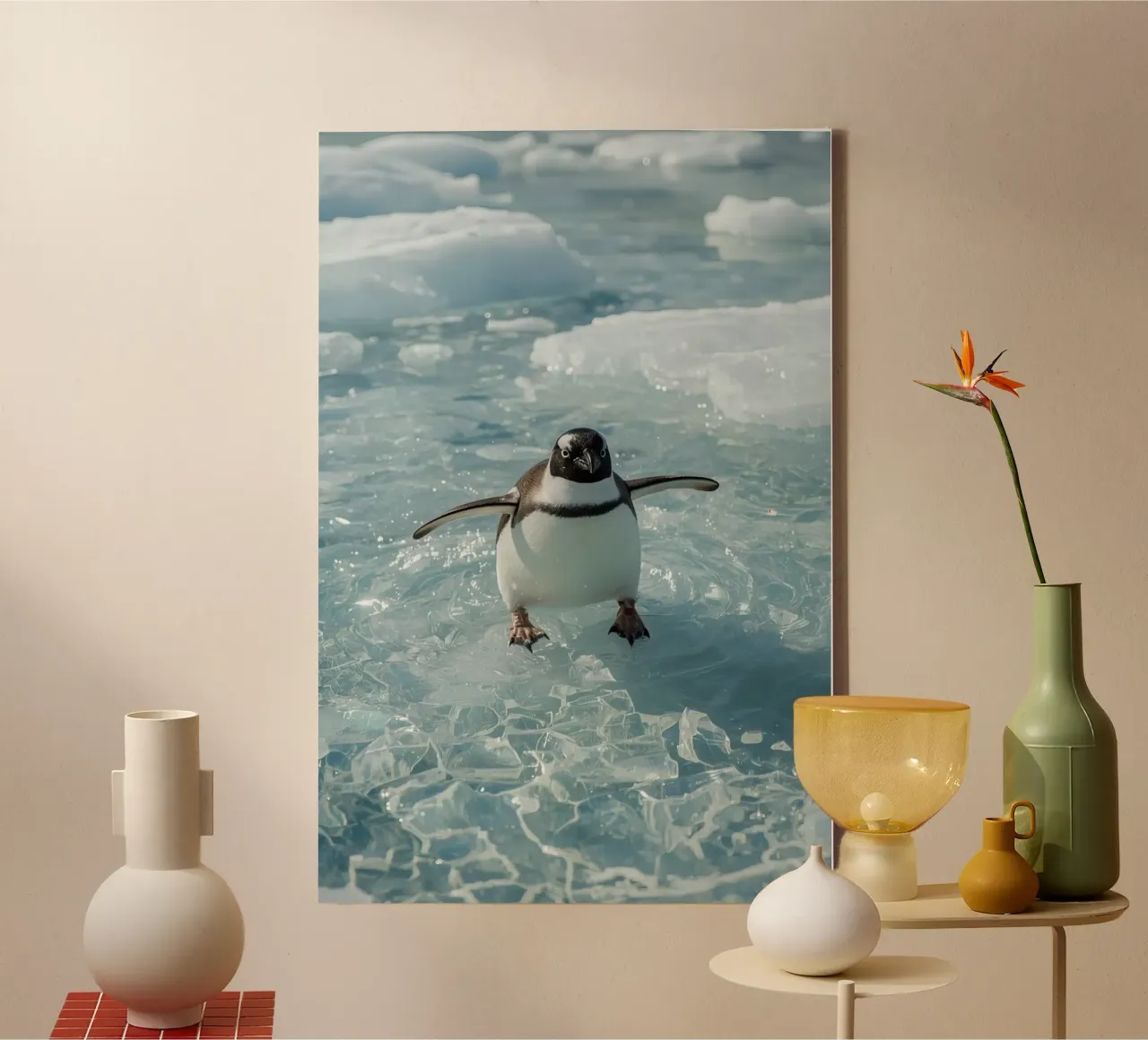 Pinguino Gentoo in piedi su una banchisa tela con Cornice a cassetta da DesignDoodle