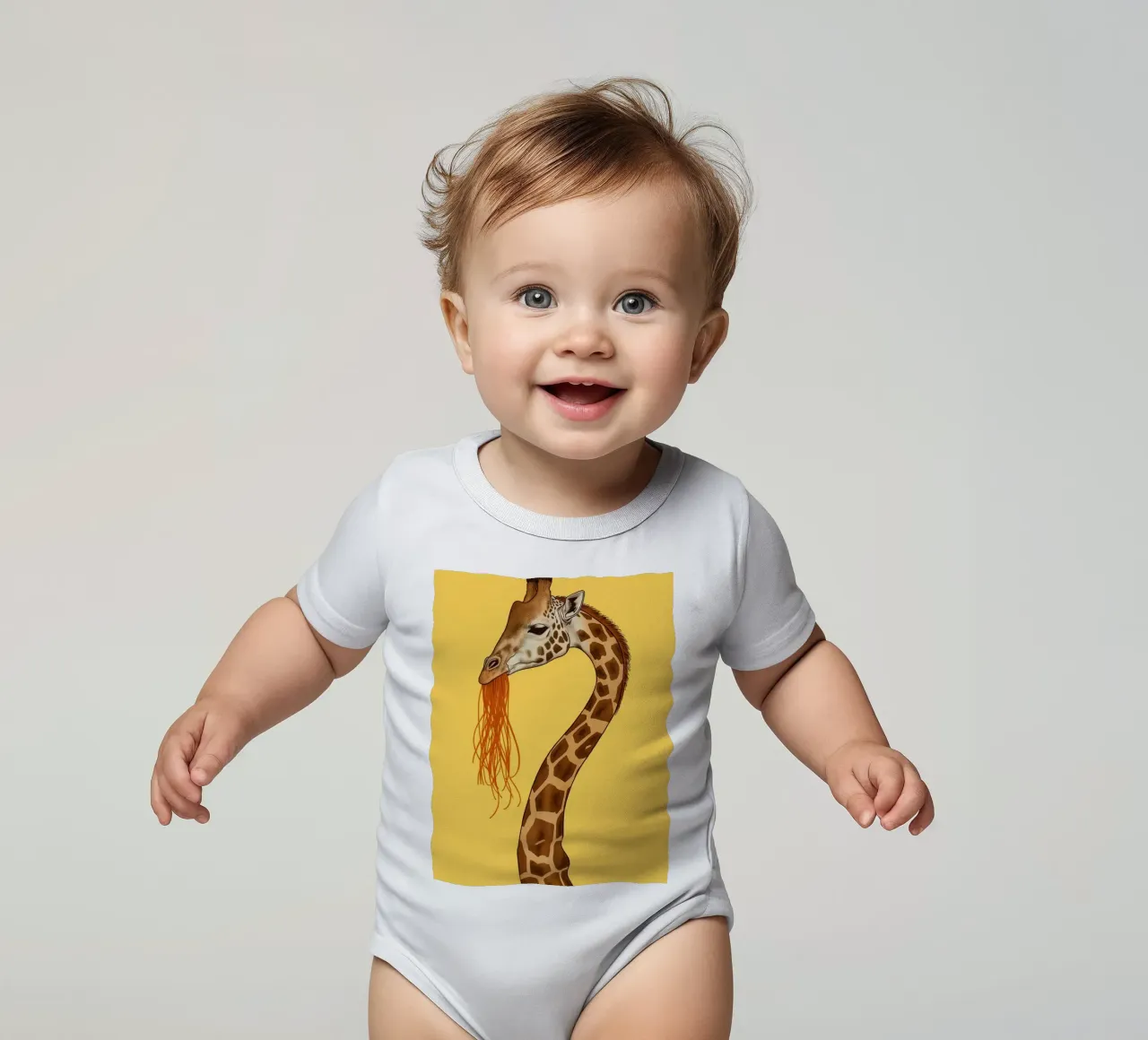 Girafe mangeant des spaghettis sur fond jaune body bébé de DesignDoodle
