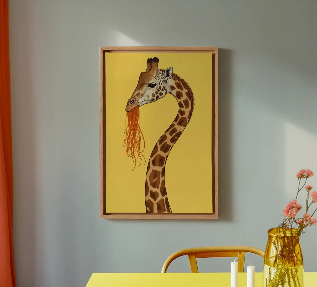 Giraffe eet spaghetti op gele achtergrond canvas met Baklijst van DesignDoodle