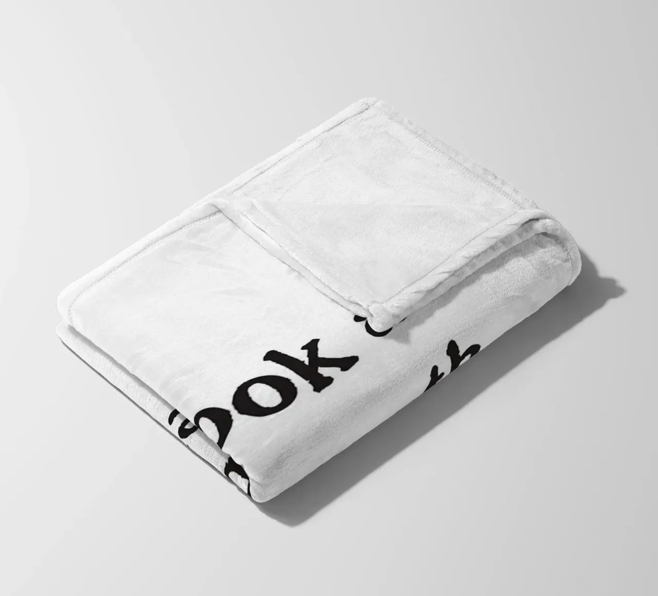 She took a deep breath and let it go. coperta in pile da Fraysein Design