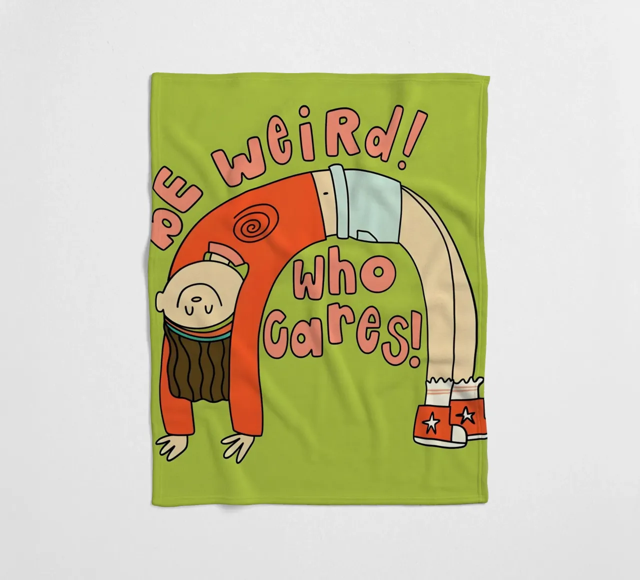 "bE weiRd! who çares! coperta in pile da Type & Tape