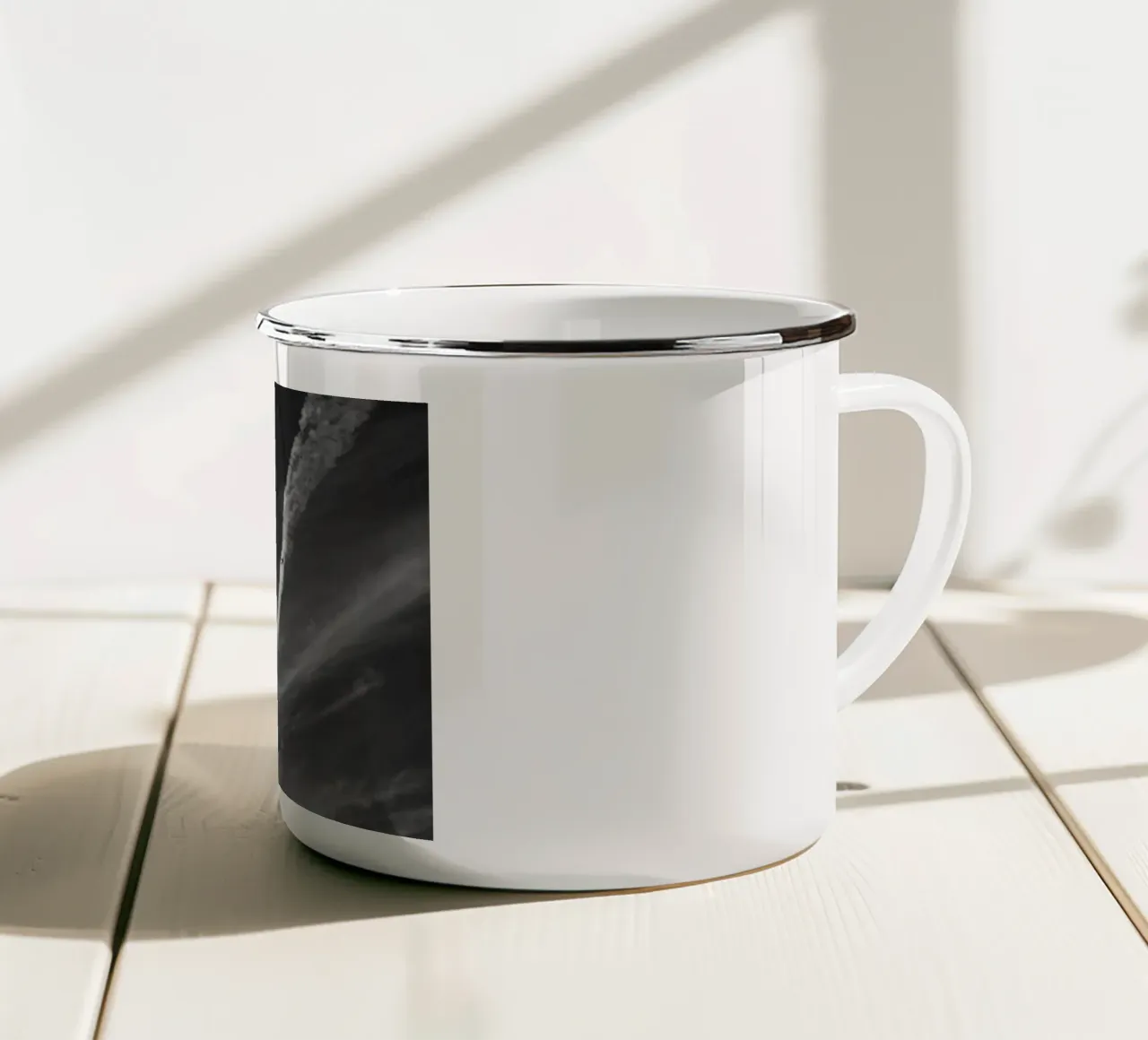 Silver Lining tazza in smalto da Marc Gruninger