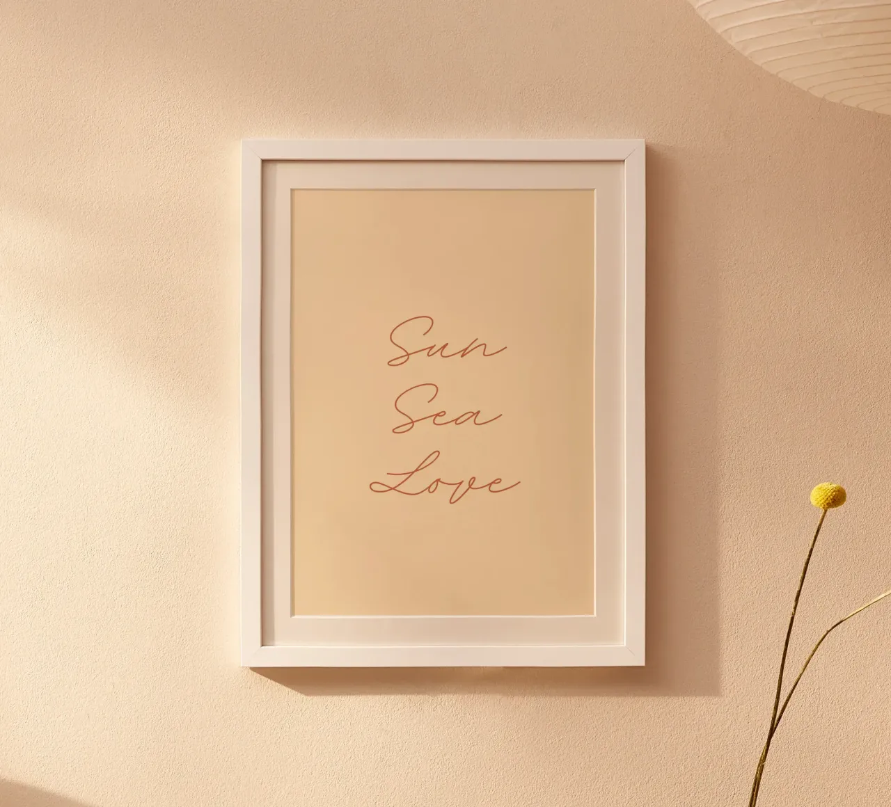 Poster "Sole mare amore", citazione minimalista sulla spiaggia, moderno poster con telaio in legno da dawnthesea