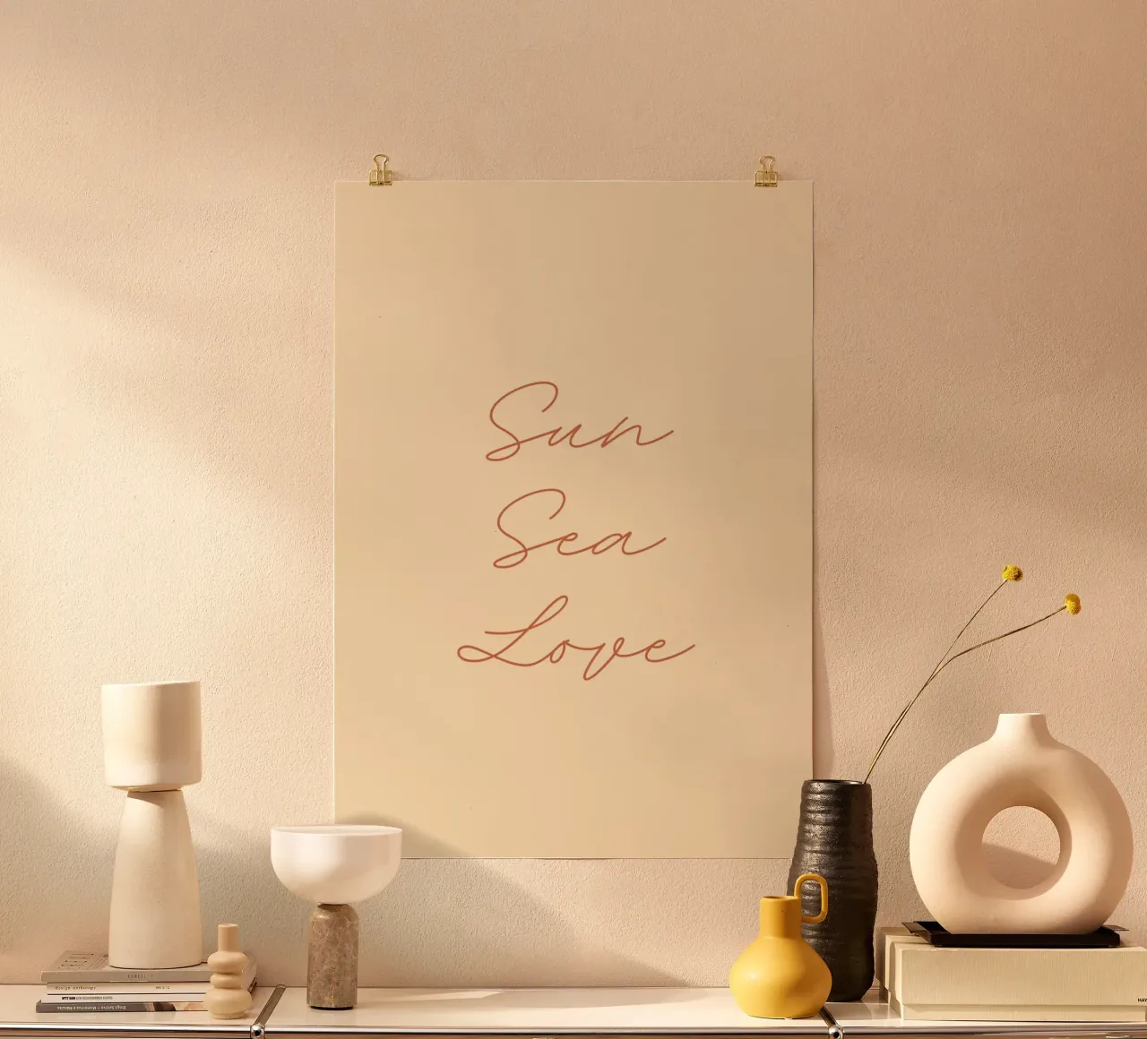 Poster "Sole mare amore", citazione minimalista sulla spiaggia, moderno poster con telaio in legno da dawnthesea