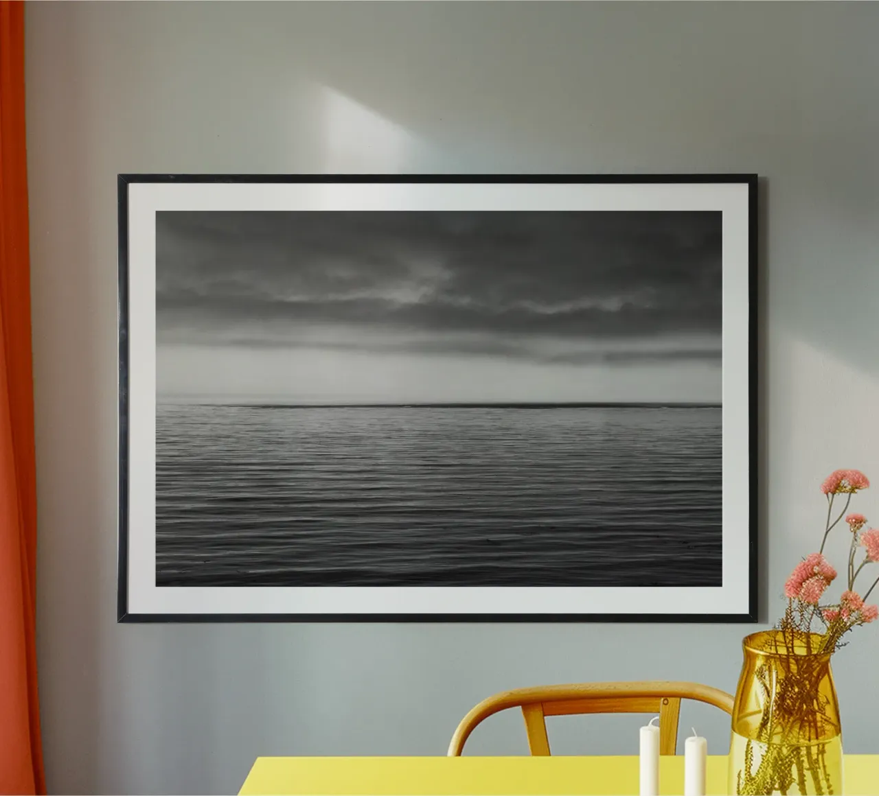 PC4 poster con telaio in plastica da Marc Gruninger