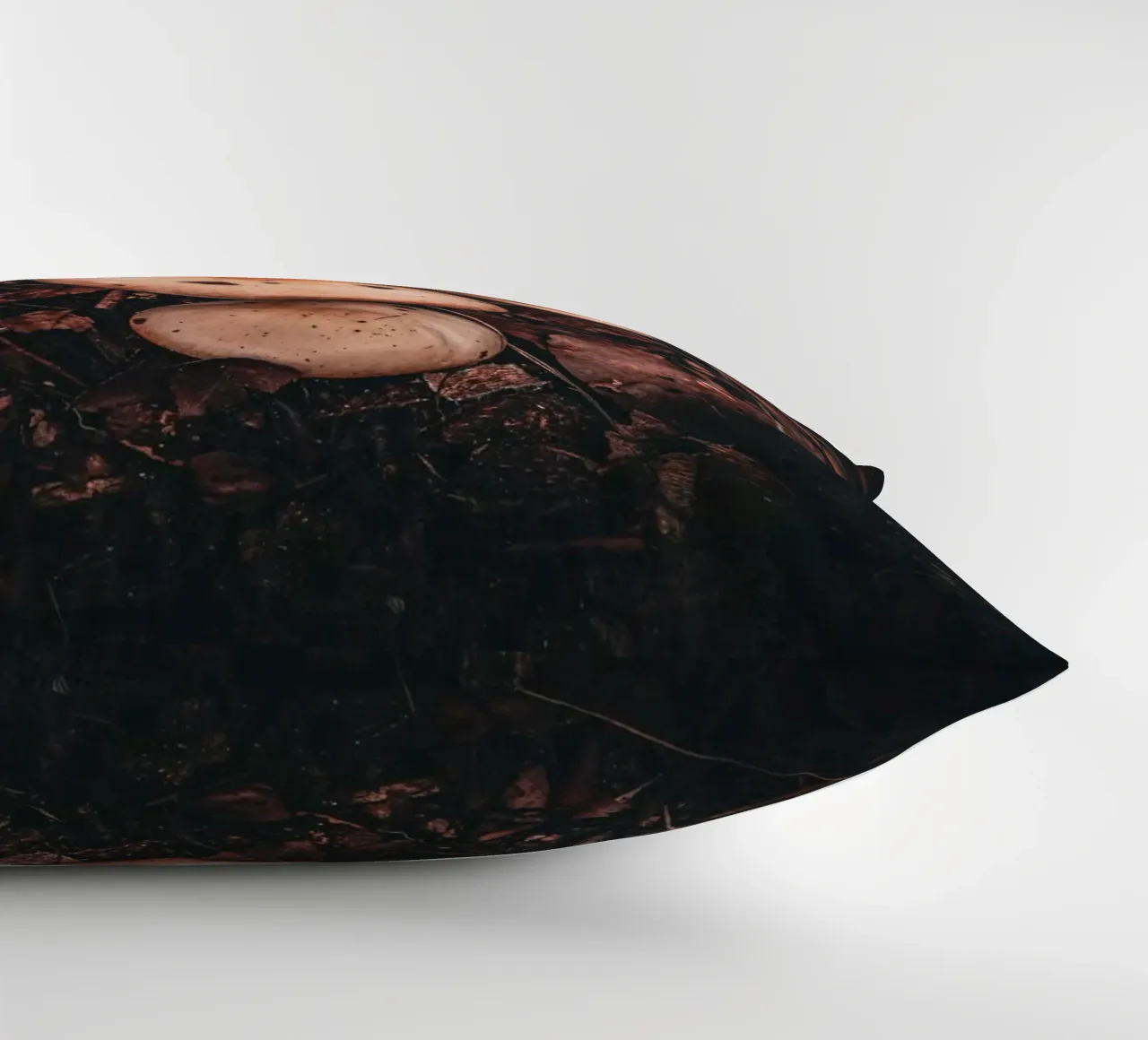 Paddenstoelen op de bosgrond kussen van Marcus Beckert | Fotografie