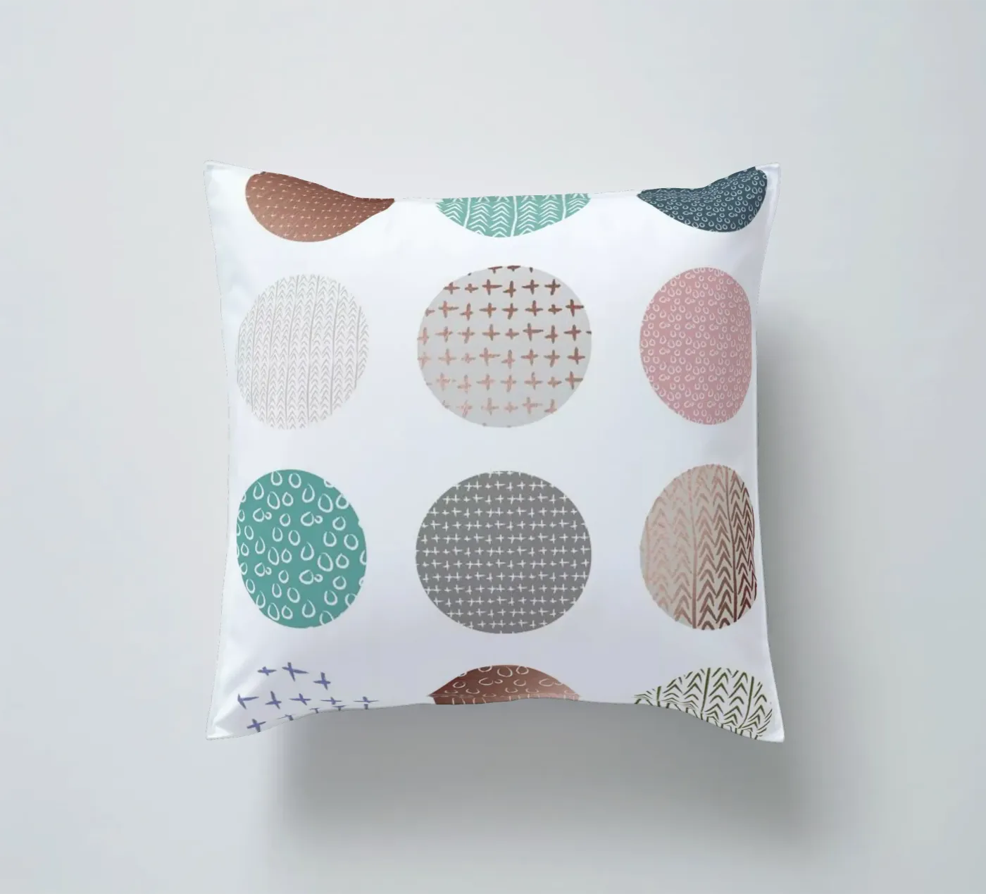 Bronze Pattern Dots kussen van Maria Kritzas