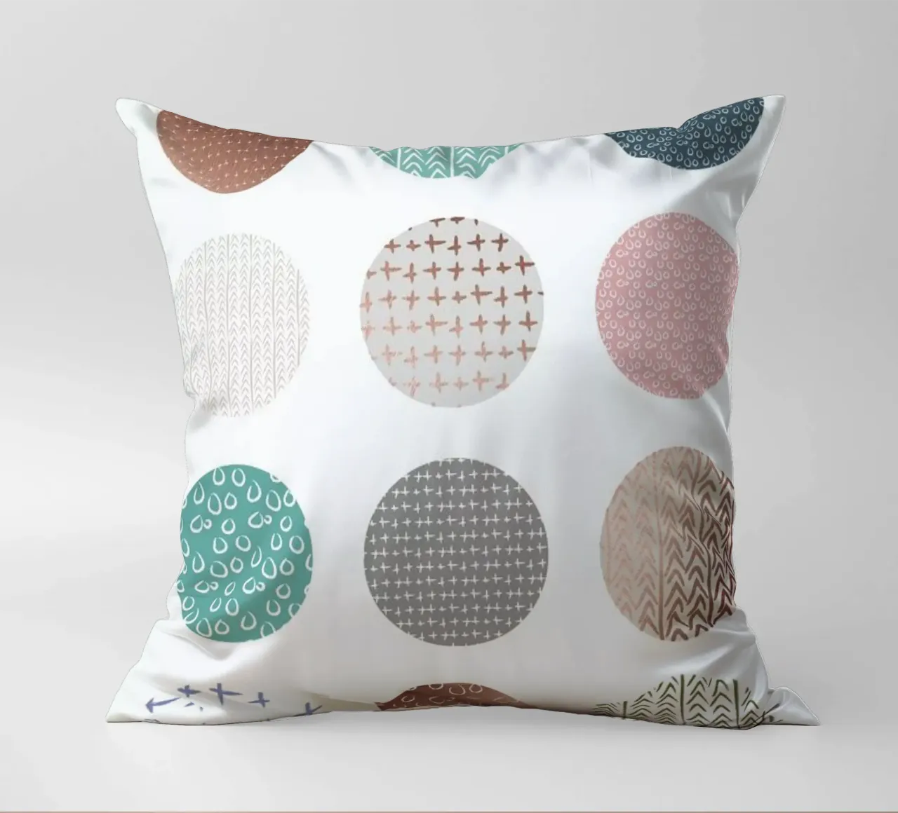 Bronze Pattern Dots cuscino da Maria Kritzas