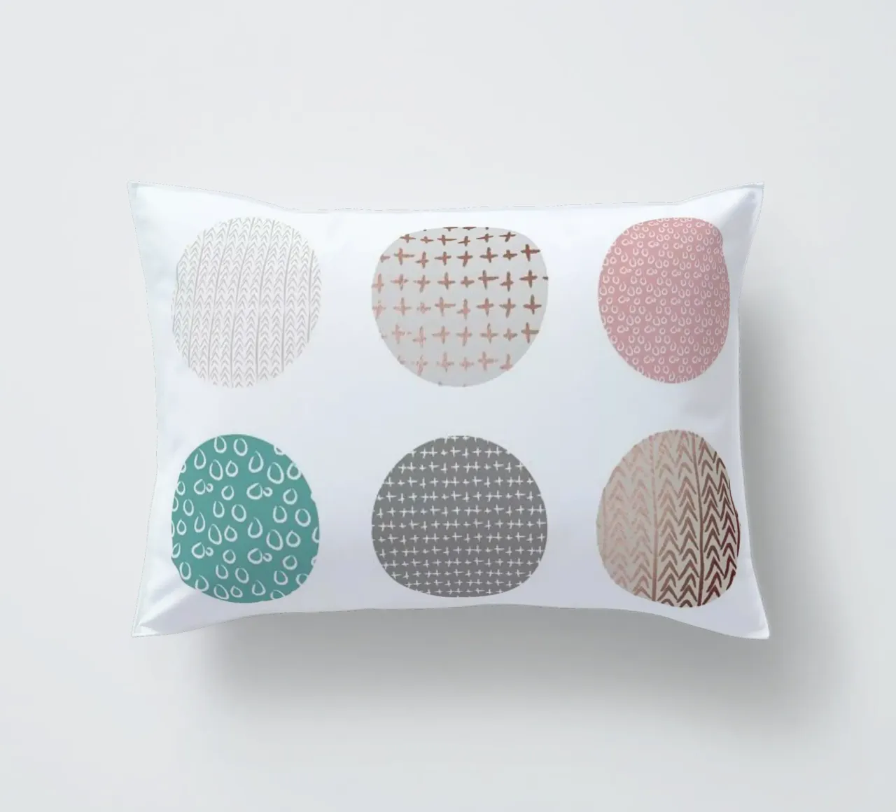 Bronze Pattern Dots coussin de Maria Kritzas