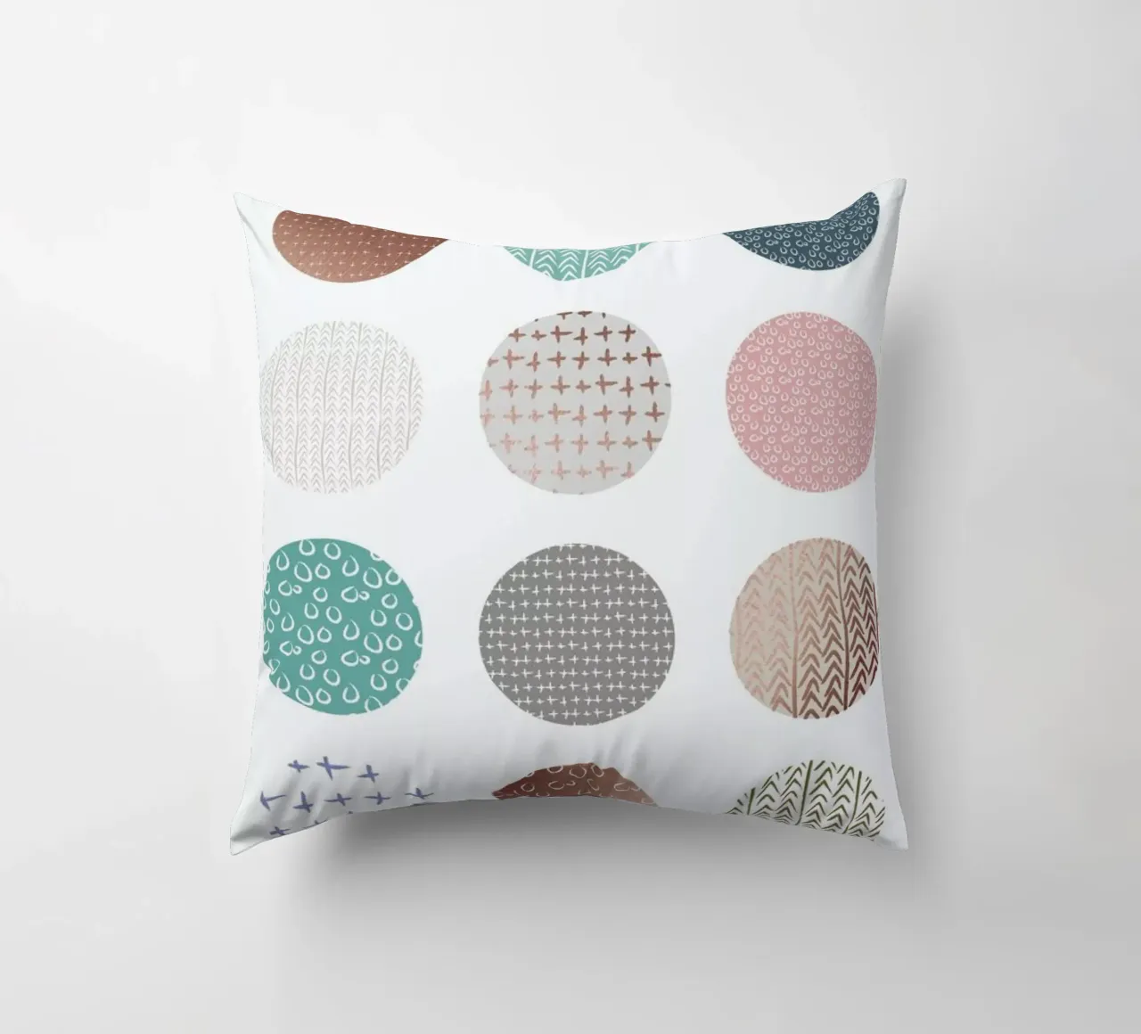 Bronze Pattern Dots cuscino da Maria Kritzas
