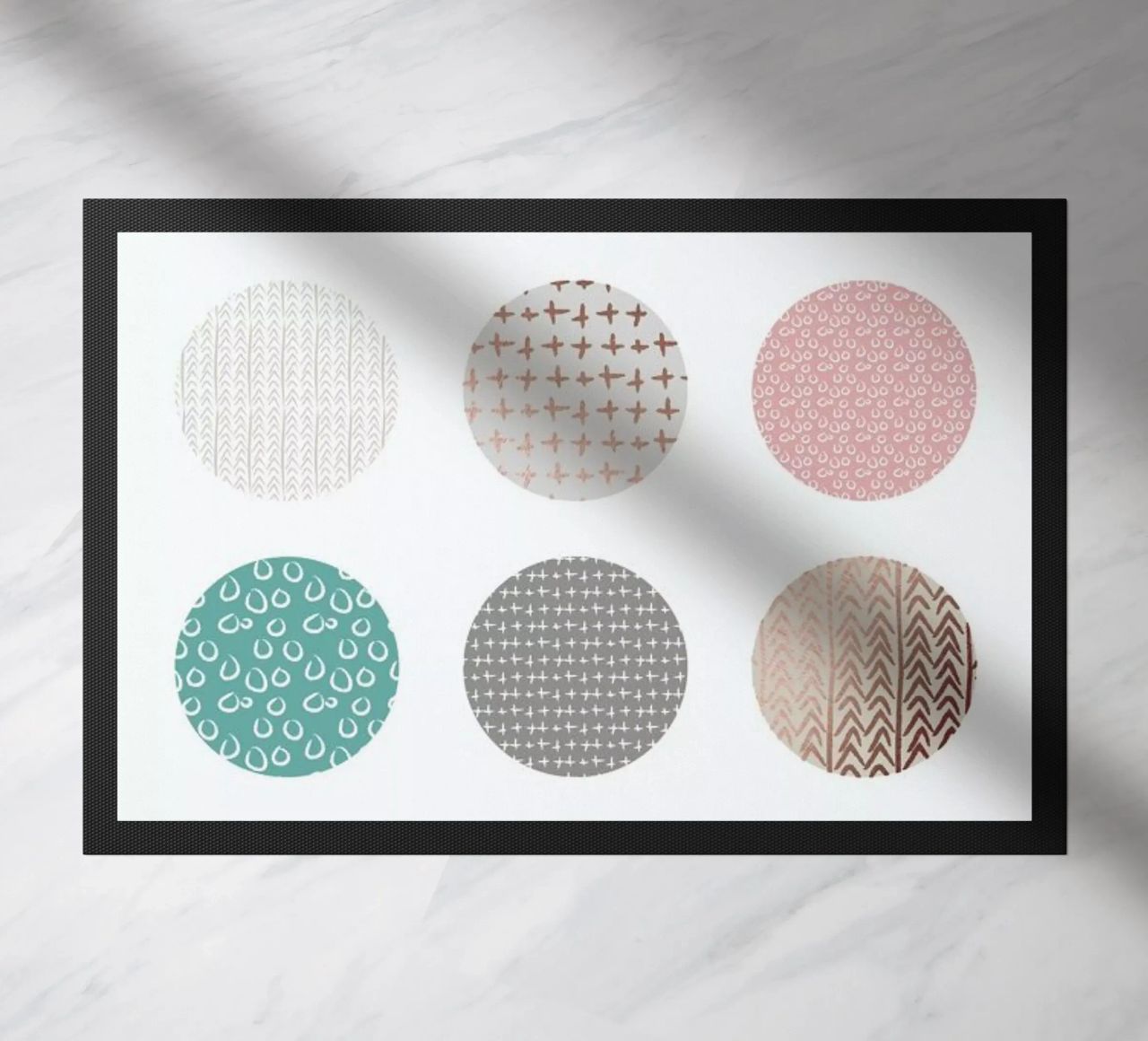 Bronze Pattern Dots felpudo de Maria Kritzas