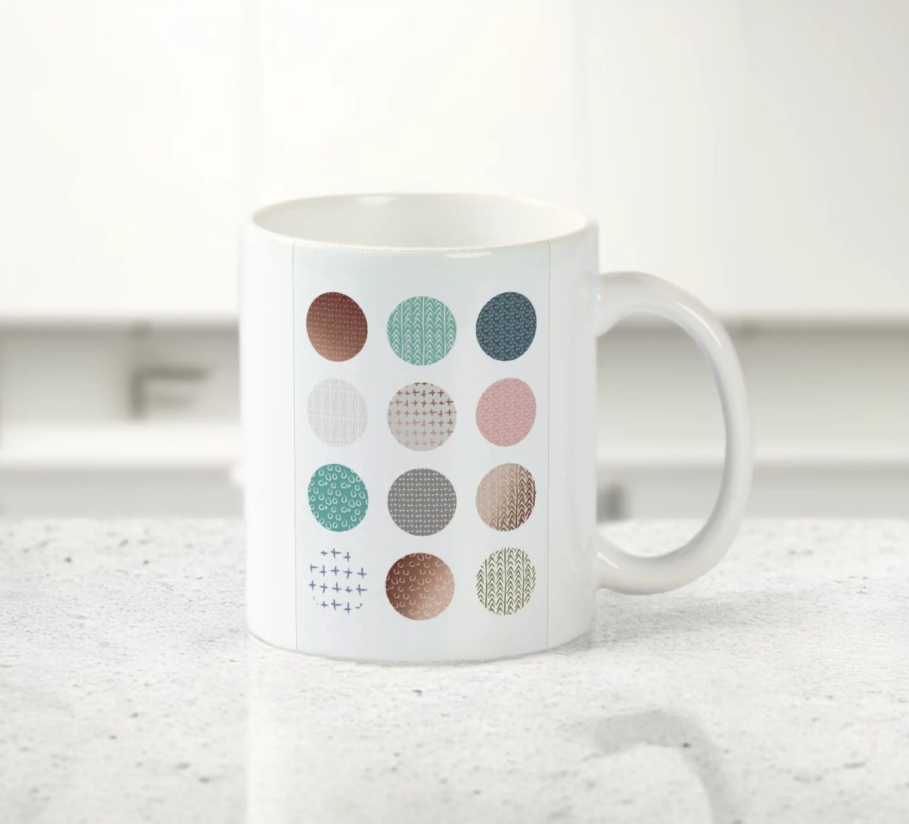 Bronze Pattern Dots mug en céramique de Maria Kritzas