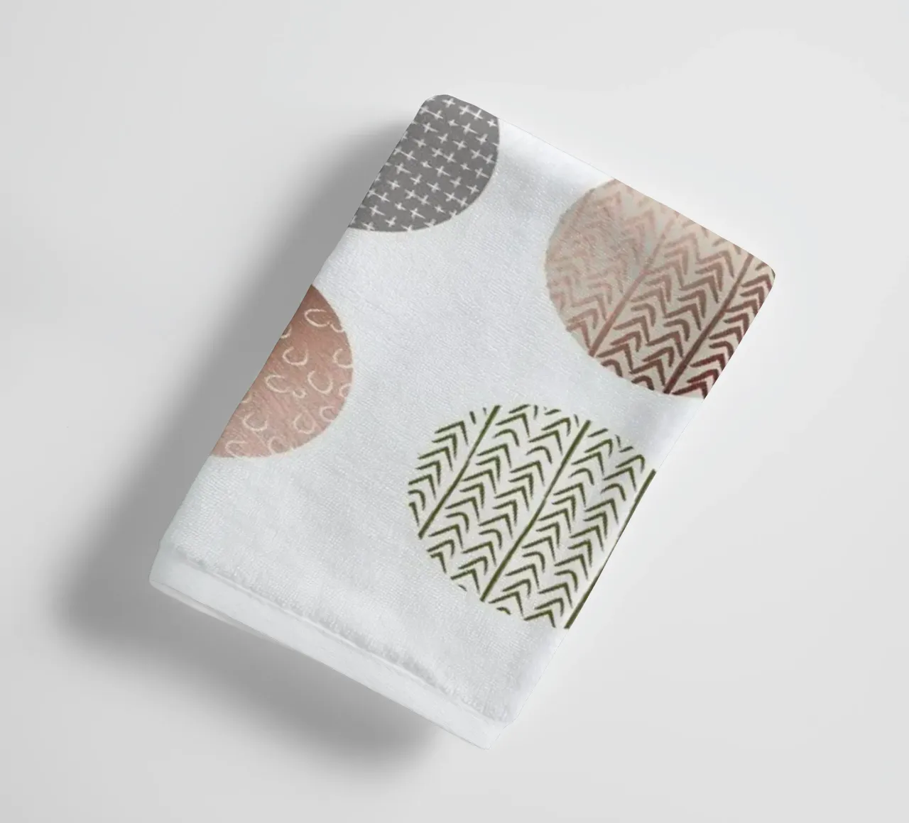 Bronze Pattern Dots badhanddoek van Maria Kritzas